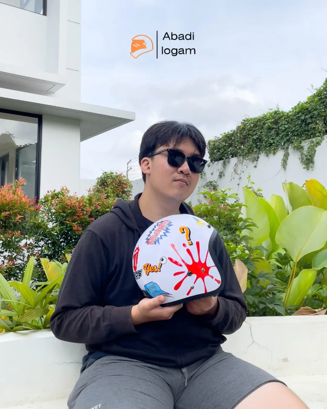 Cari helm yang nyaman dan desainnya unik Cek koleksi terbaru kami di Abadi Logam.Dijamin bikin